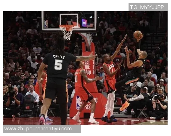 火箭与马刺季后赛首战精彩回顾双方激烈对抗引发球迷热议